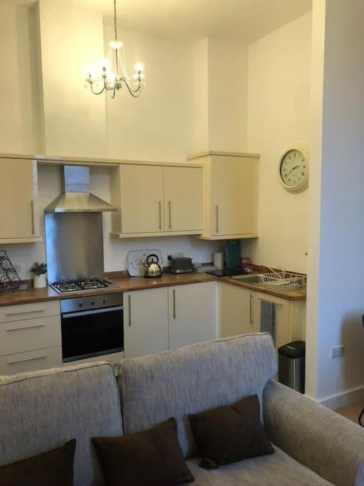 Fusilier Apartment Wrexham City Exteriör bild